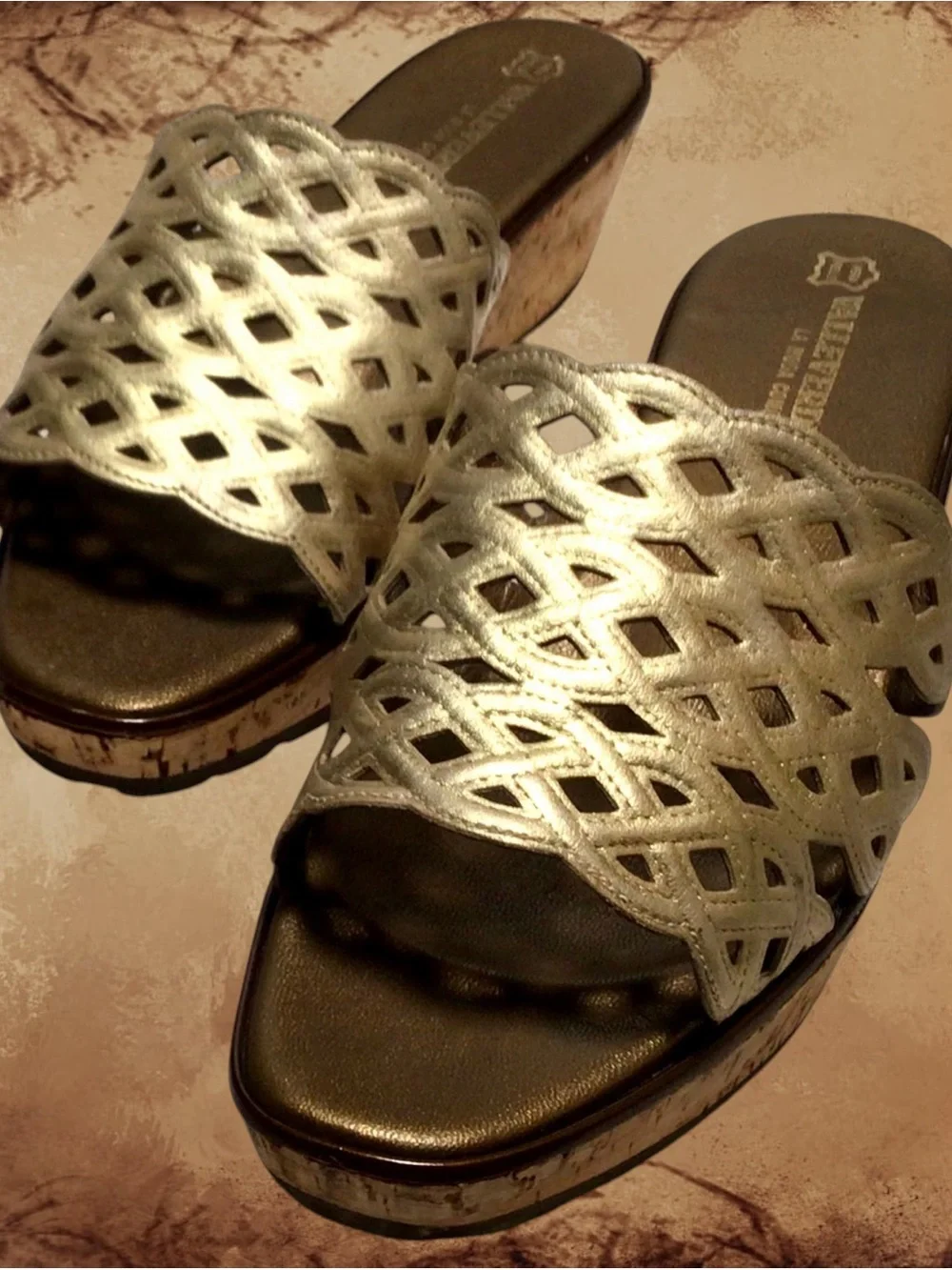 VALLEVERDE ITALIAN METALLIC Gold Leather CorkWedge SlideSandal (10)COMFY! 30.00!